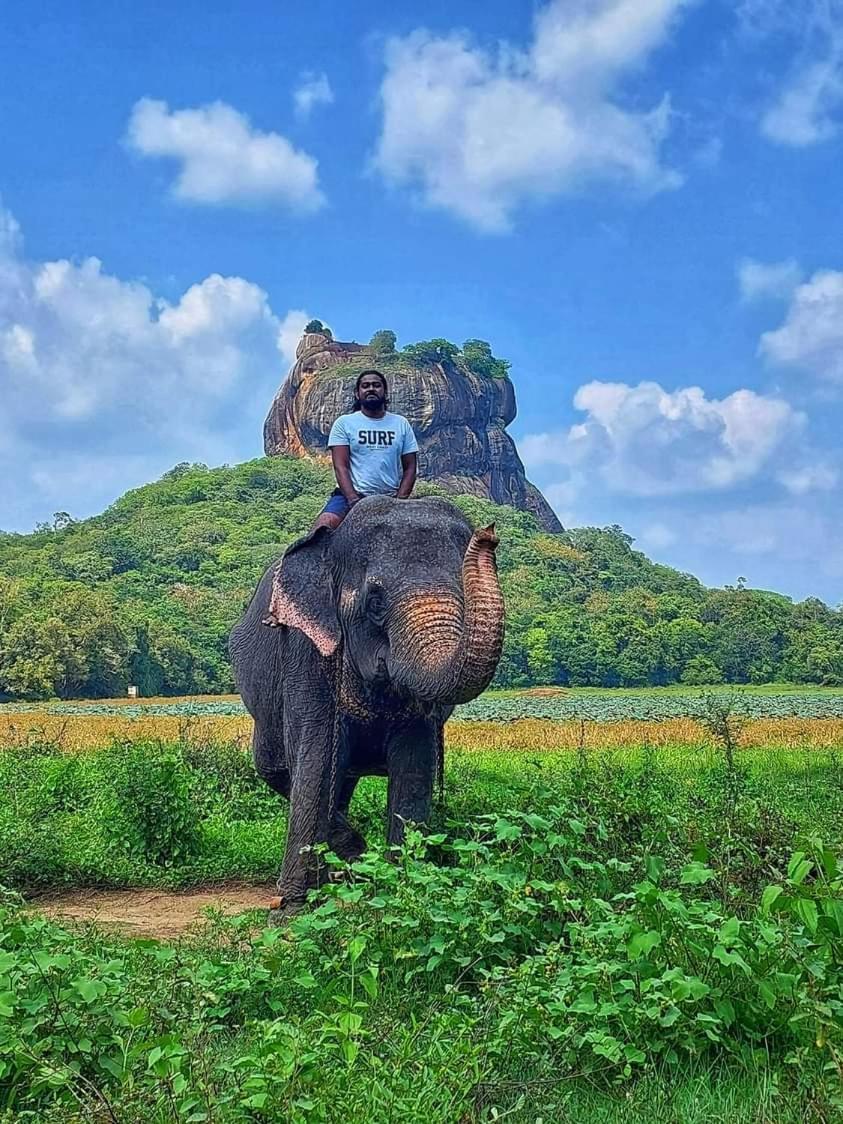 Amron Resort Sigiriya Quarto foto